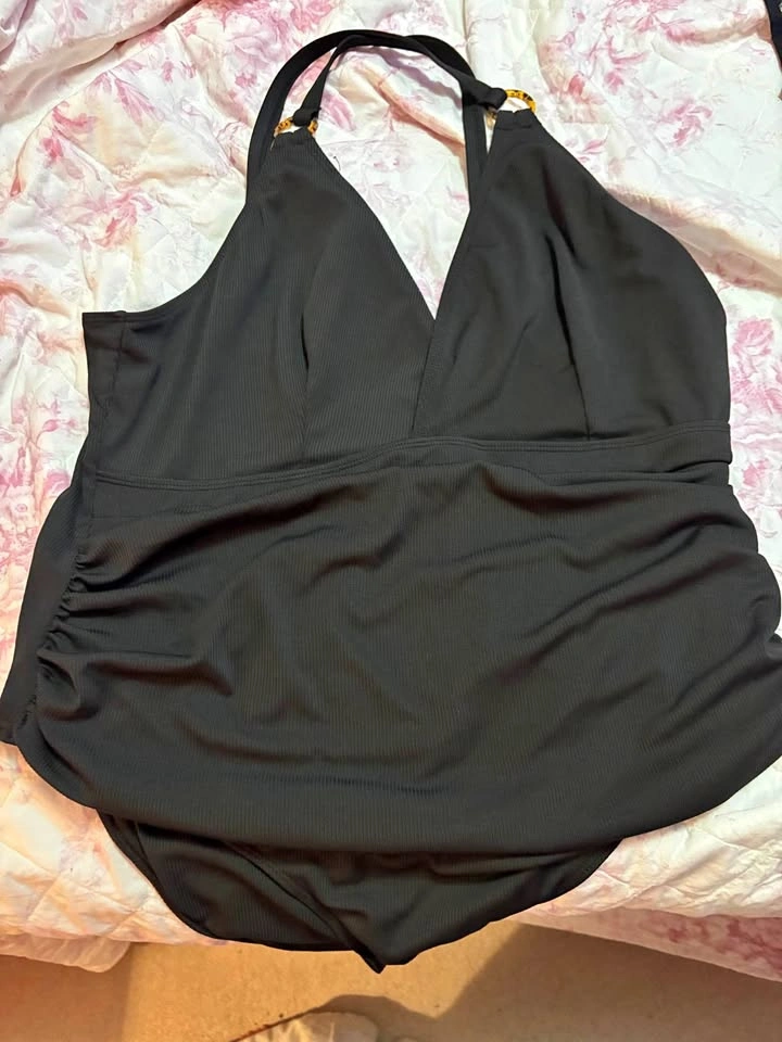 Plus Size Women's Clothing!
