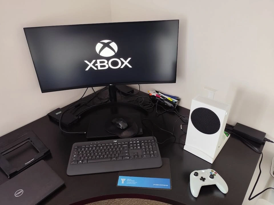 Xbox Series S w/games - photo 2