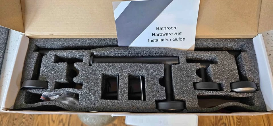 New Black 6 Piece Bathroom Hardware Set