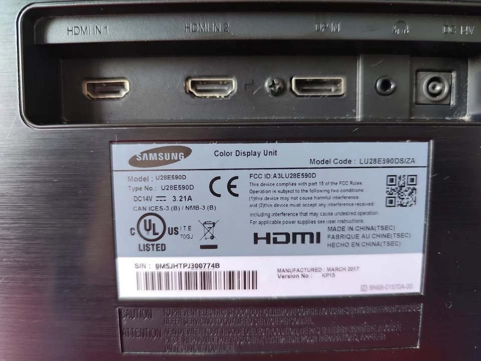 Samsung 28" 4K UHD Monitor - photo 3