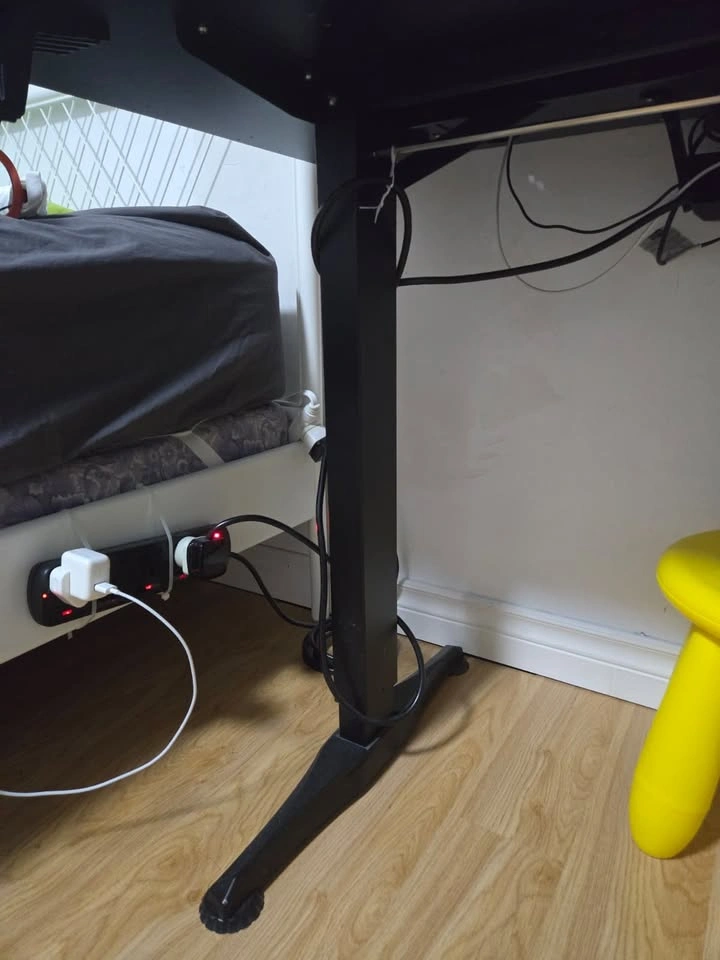 Electric Height Adjustable Standing Desk - photo 3