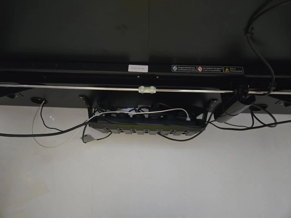 Electric Height Adjustable Standing Desk - photo 4