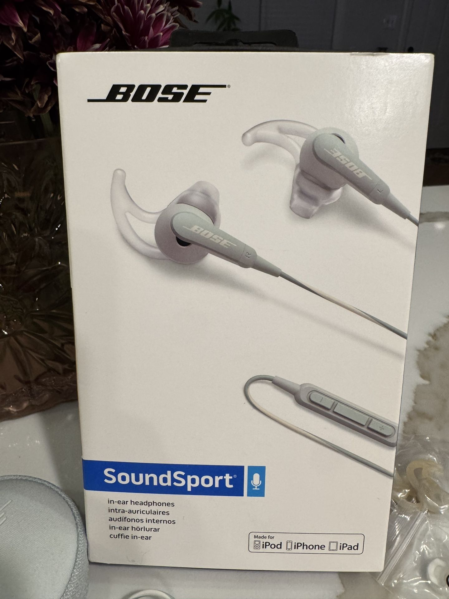 Bose SoundSport Headphones & 8GB iPod Nano MP3 Player - photo 2