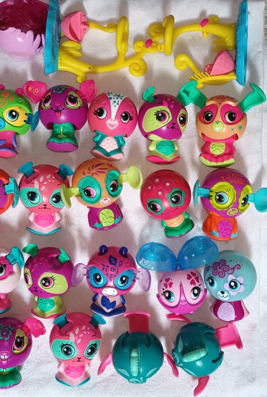 Large Lot of Spinmasters Zoobles Characters Toy Figures Playset - photo 2