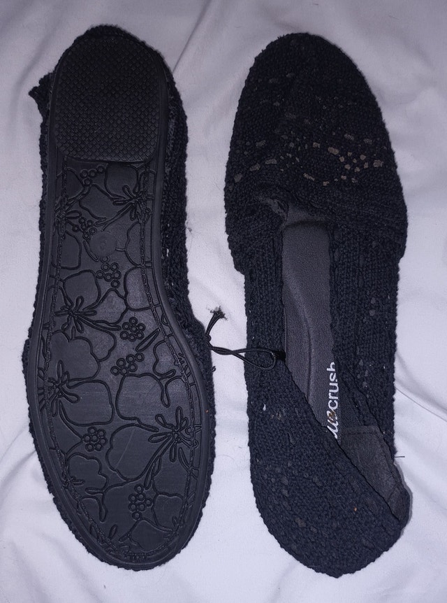 Women's BlueCrush Black Morocco Crochet Slip On Flats - Size 9 - photo 4