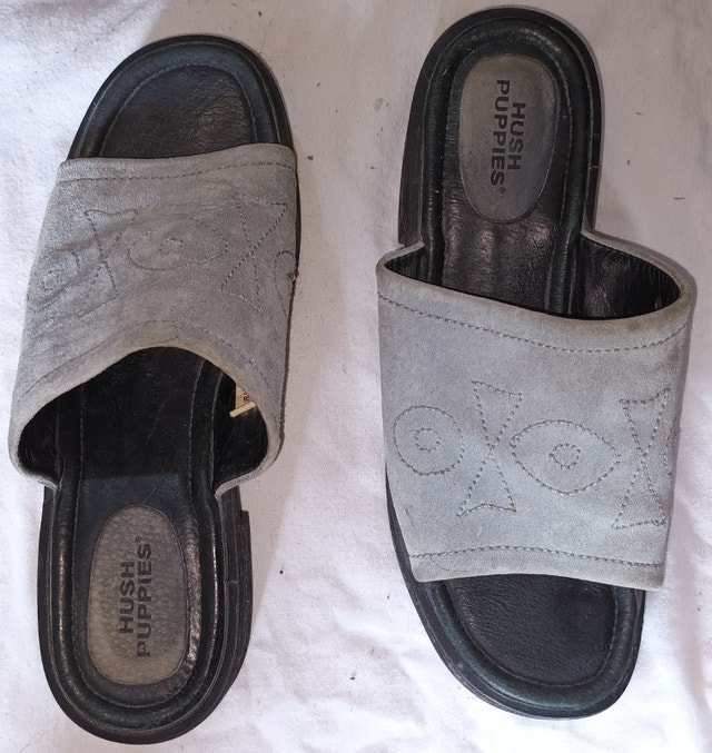 Women's 9M Hush Puppies Grey Leather Heel Sandals - photo 2