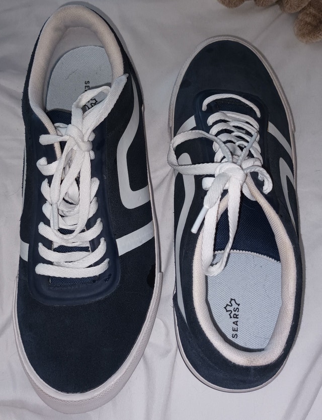 NEW Women's 9 Blue Leather Sears Sneakers Runners