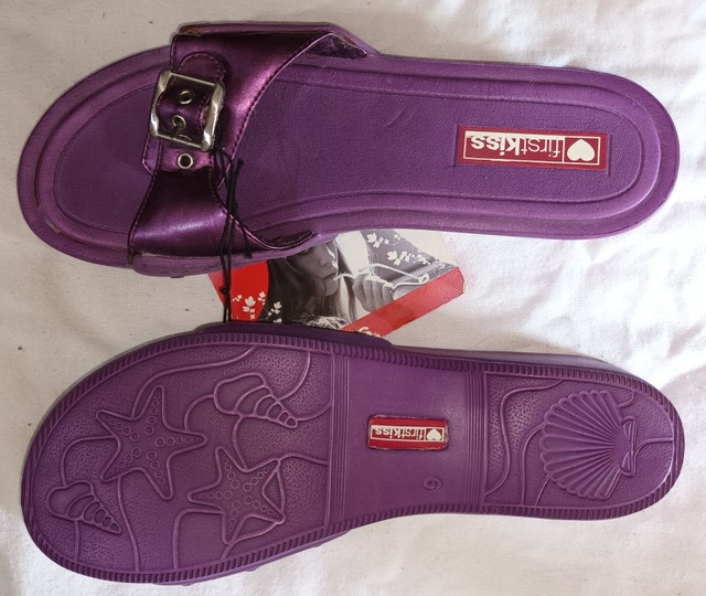 NEW Women's 9 FirstKiss Purple Sandals with Adjustable Buckle - photo 2