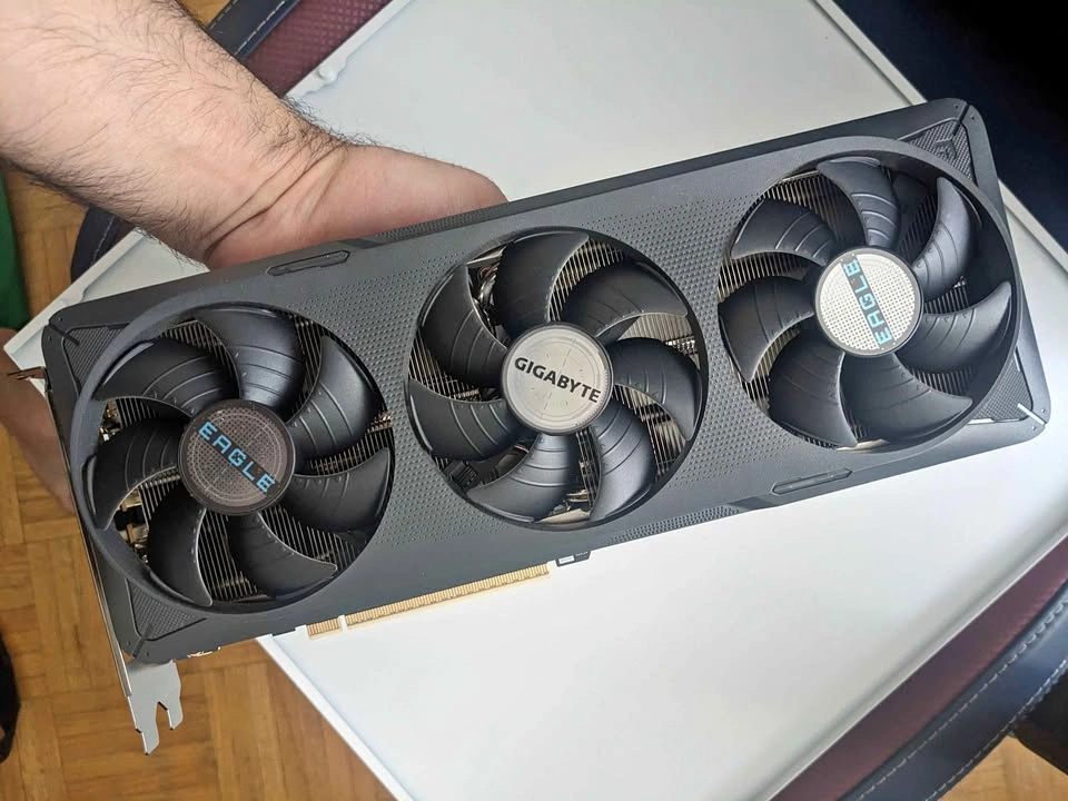 GIGABYTE Eagle RTX 5070 12GB VRAM GPU