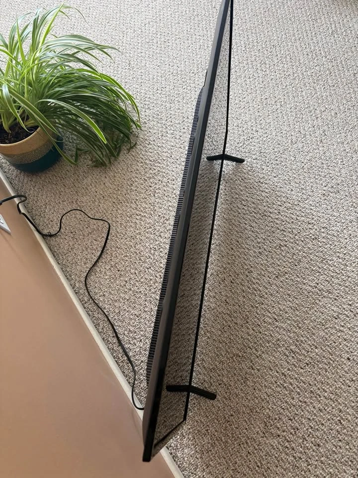 TCL Roku TV 39–inch - photo 2