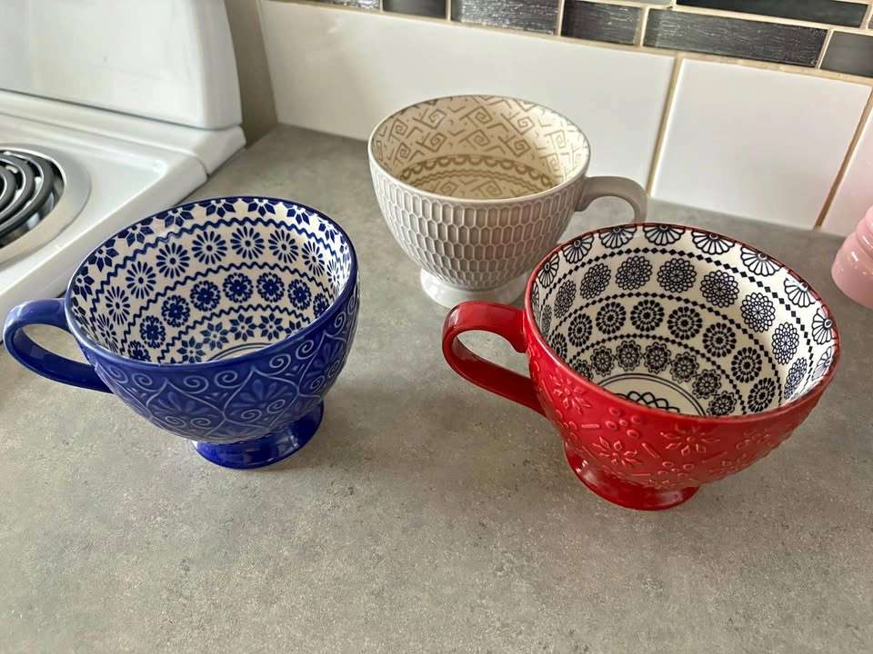 Set of 3 Embossed Ceramic Mugs