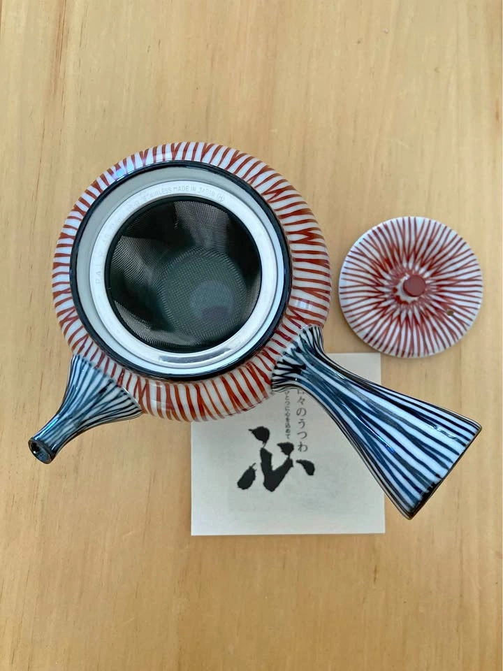 Arita teapot