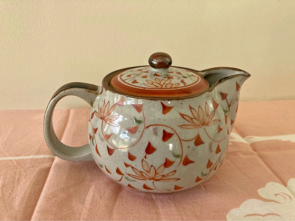 Kutani Tea Pot
