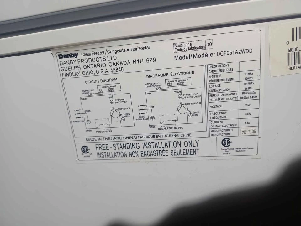 Danby 5.1 Chest Freezer - photo 4