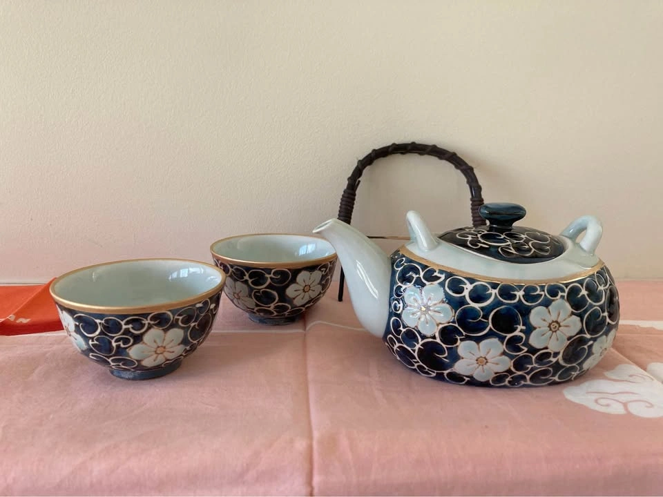 Japanese Tea Pot & Cups Set - Saikai Pottery - photo 3