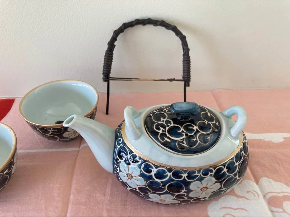 Japanese Tea Pot & Cups Set - Saikai Pottery - photo 4