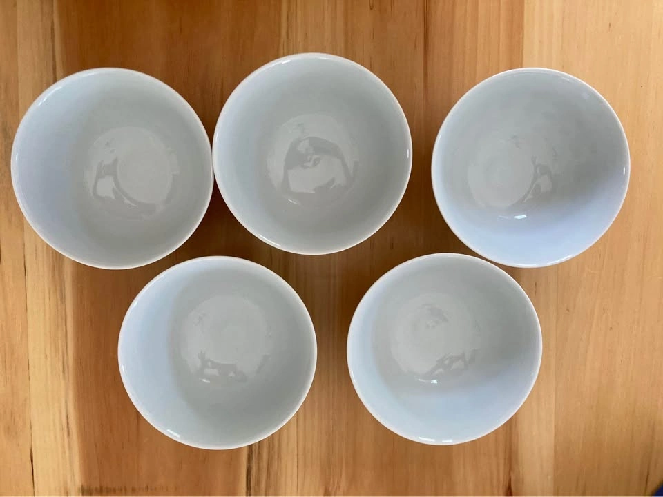Brand New Japanese Rice Bowls - Saikai Pottery - photo 3