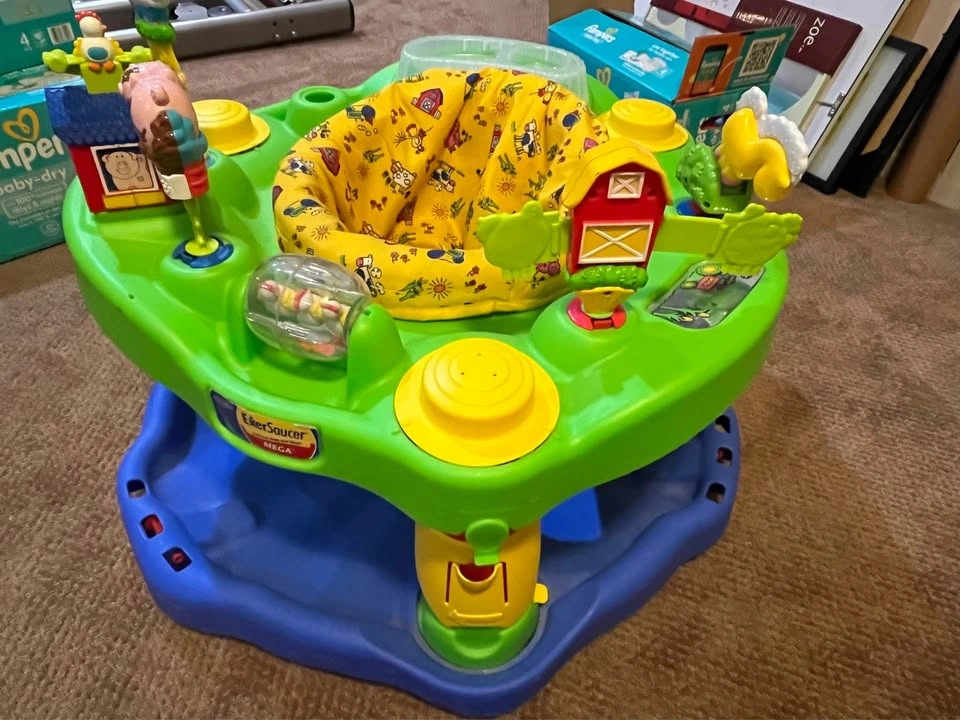 Folding Evenflo Exersaucer - farm theme