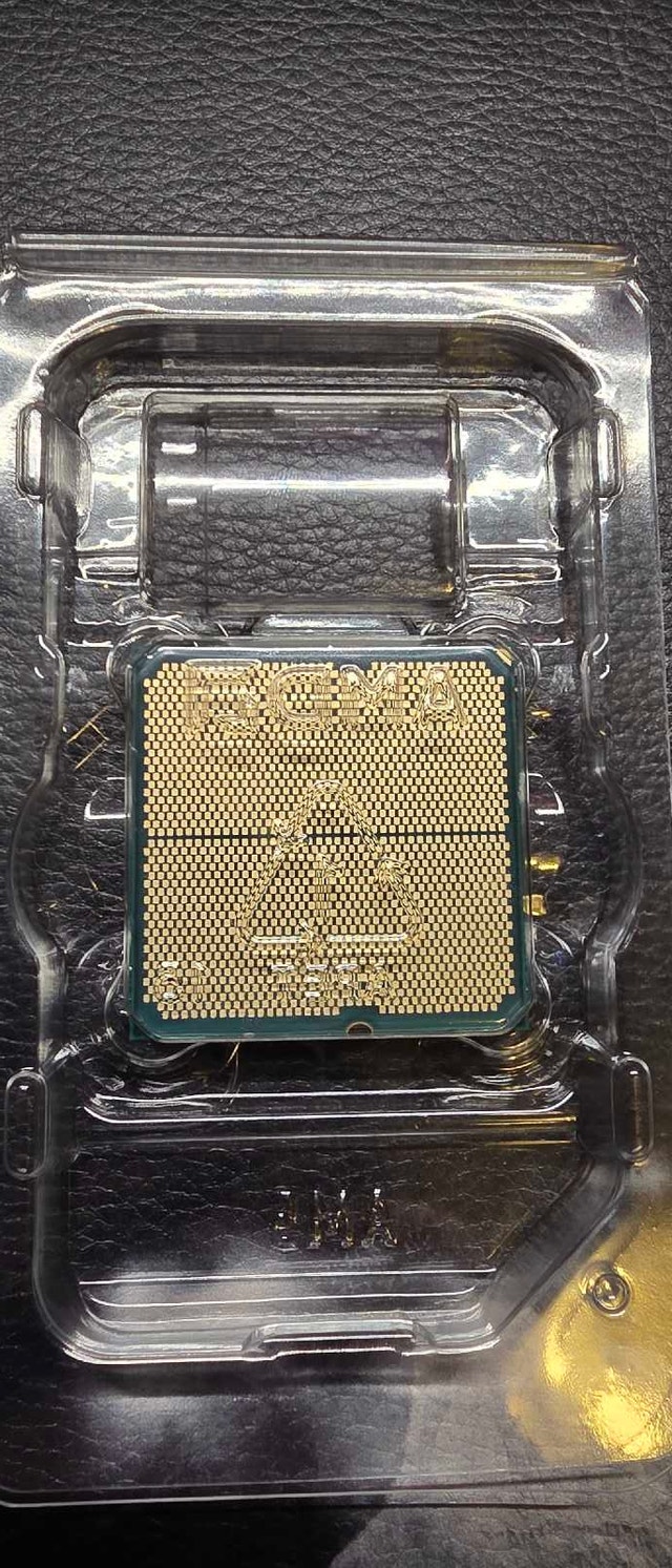 AMD Ryzen 7700X Processor - photo 2