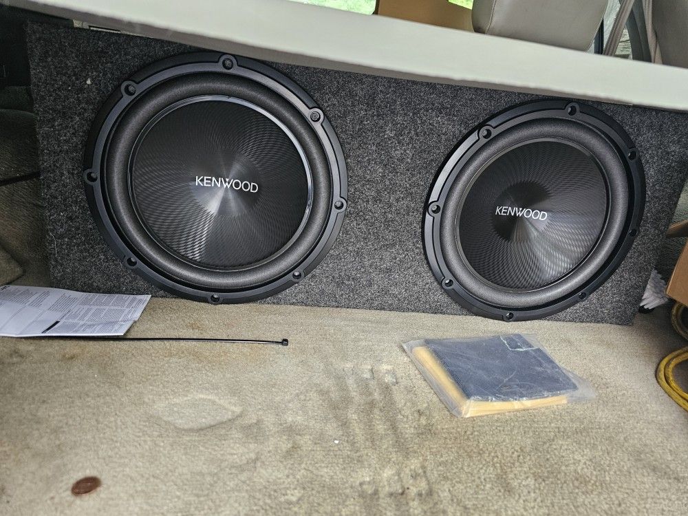 12in Subs With Box