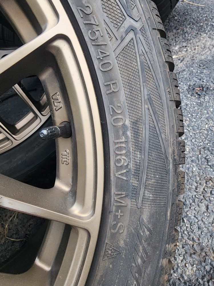 275/40R20 Snow Tires - photo 2