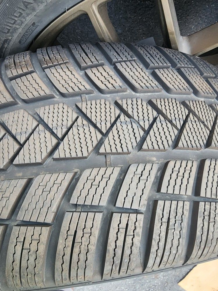275/40R20 Snow Tires - photo 3
