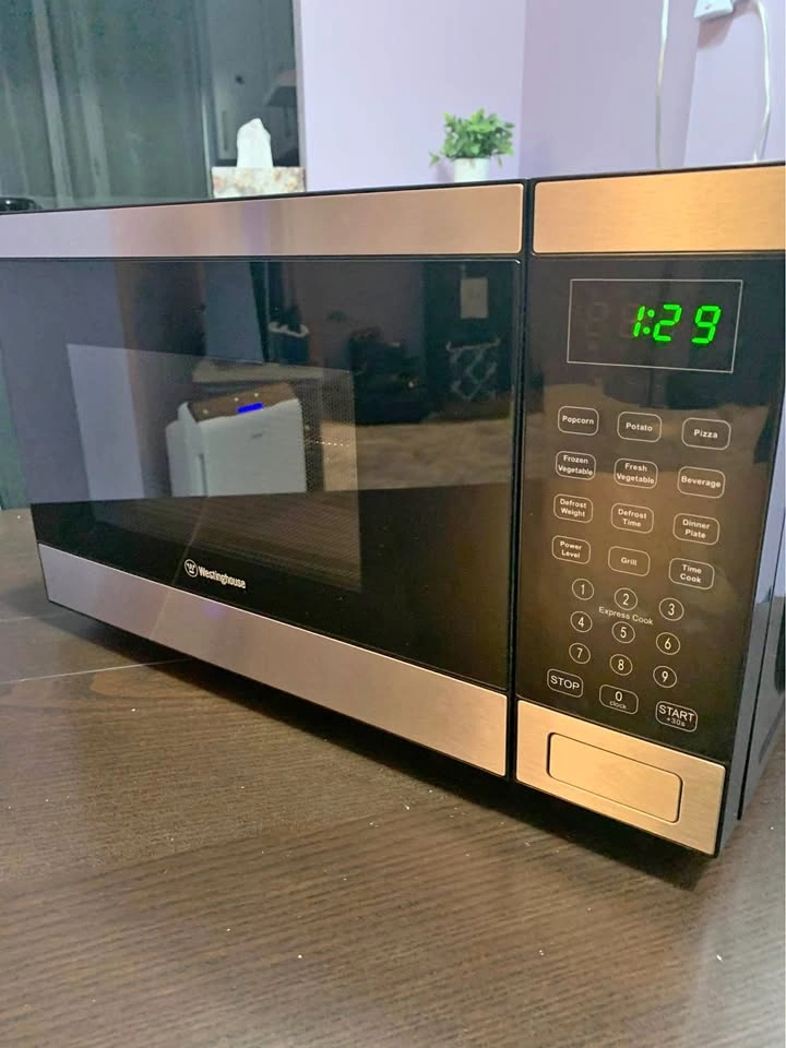 Westinghouse Microwave with Power Grill Element WKM WW2591