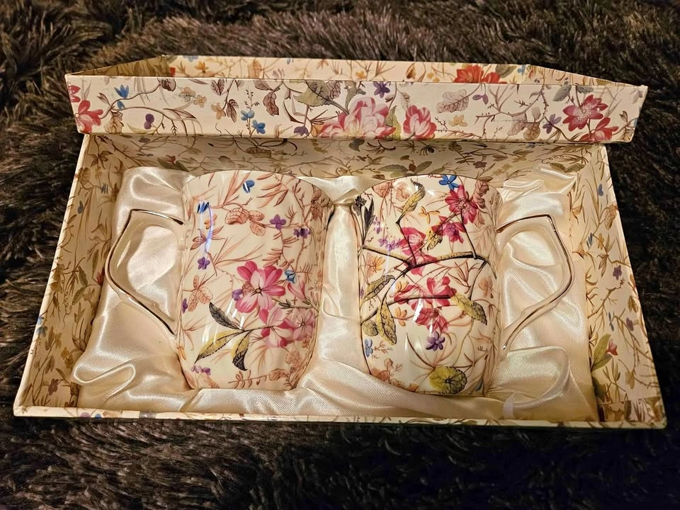 royal elfreda laura rosary vintage teacups