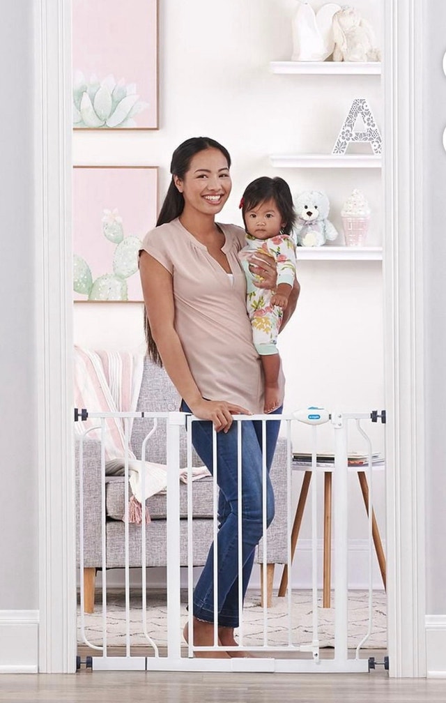 Regalo Extra Wide Baby Gate - photo 3