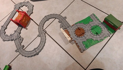 Thomas & Friends Thomas Train McColl's Farm & Tidmouth Tunnel Fi