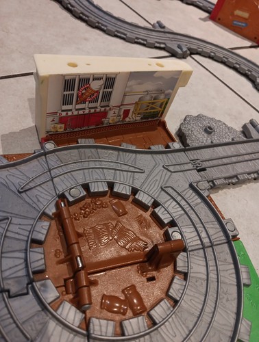 Thomas & Friends Thomas Train McColl's Farm & Tidmouth Tunnel Fi - photo 4