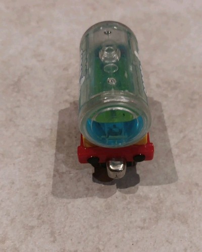 Thomas the Train Wooden Sodor Engine Wash Tanker 2004 - photo 4