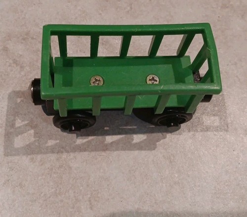 Thomas the Train Circus Cargo Car Wooden Railway Red 2000 - photo 3