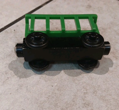Thomas the Train Circus Cargo Car Wooden Railway Red 2000 - photo 5