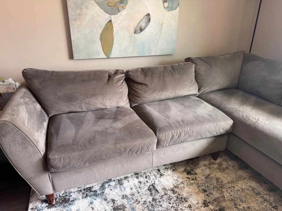 La-Z-Boy Gray Sectional Sofa Couch with Chaise - photo 2