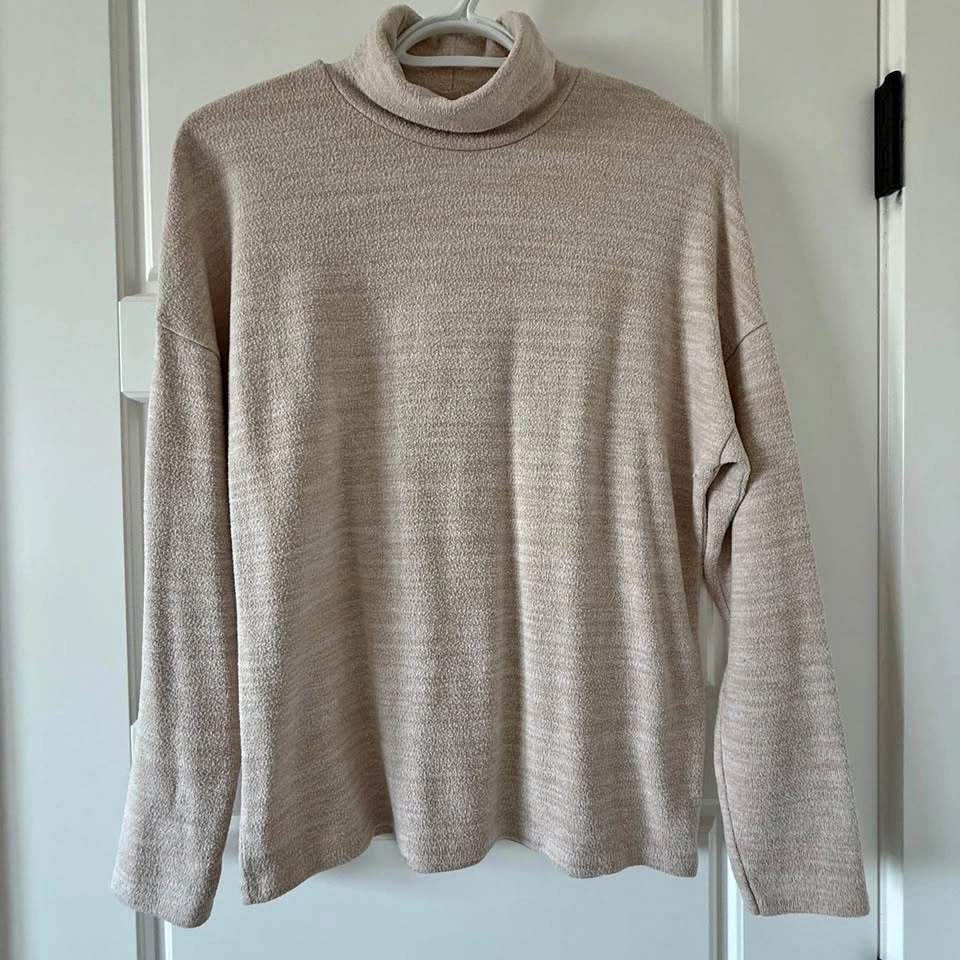 Women's Tops