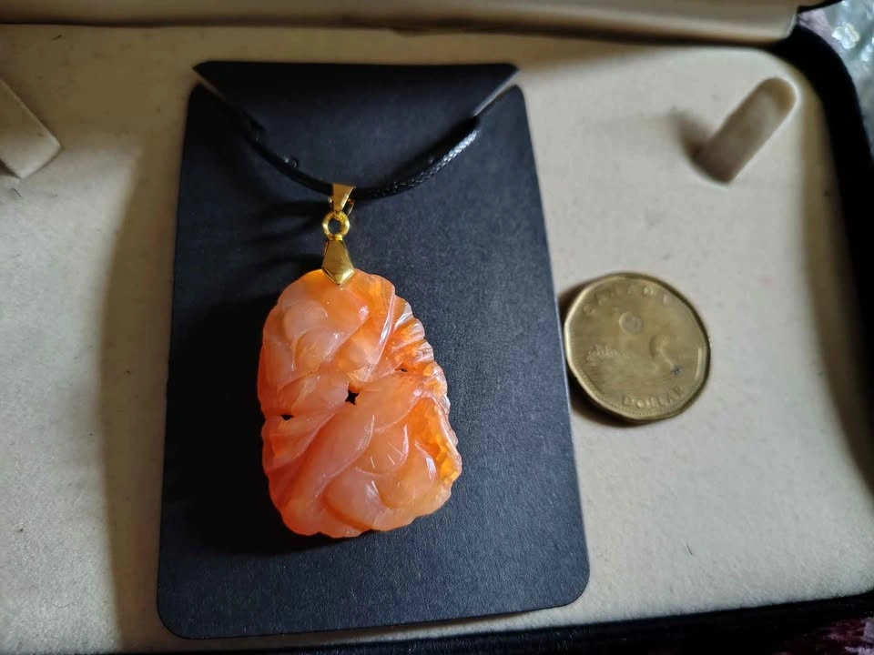 Vintage Natural Jadeite Pendant - Floral Carving - photo 3