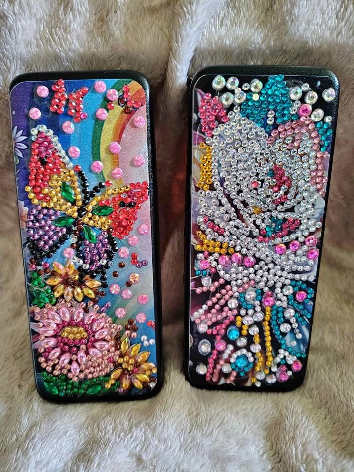 🌸 Handmade Jeweled Eye Glass cases – Perfect a unique gift 💝