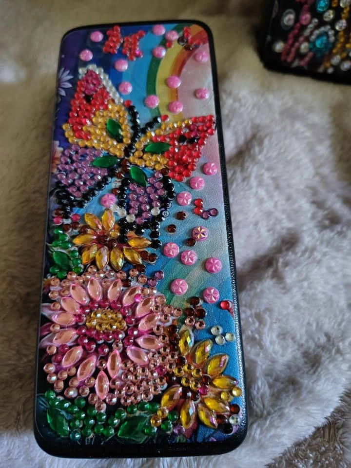 🌸 Handmade Jeweled Eye Glass cases – Perfect a unique gift 💝 - photo 2