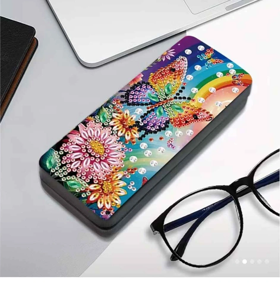 🌸 Handmade Jeweled Eye Glass cases – Perfect a unique gift 💝 - photo 4