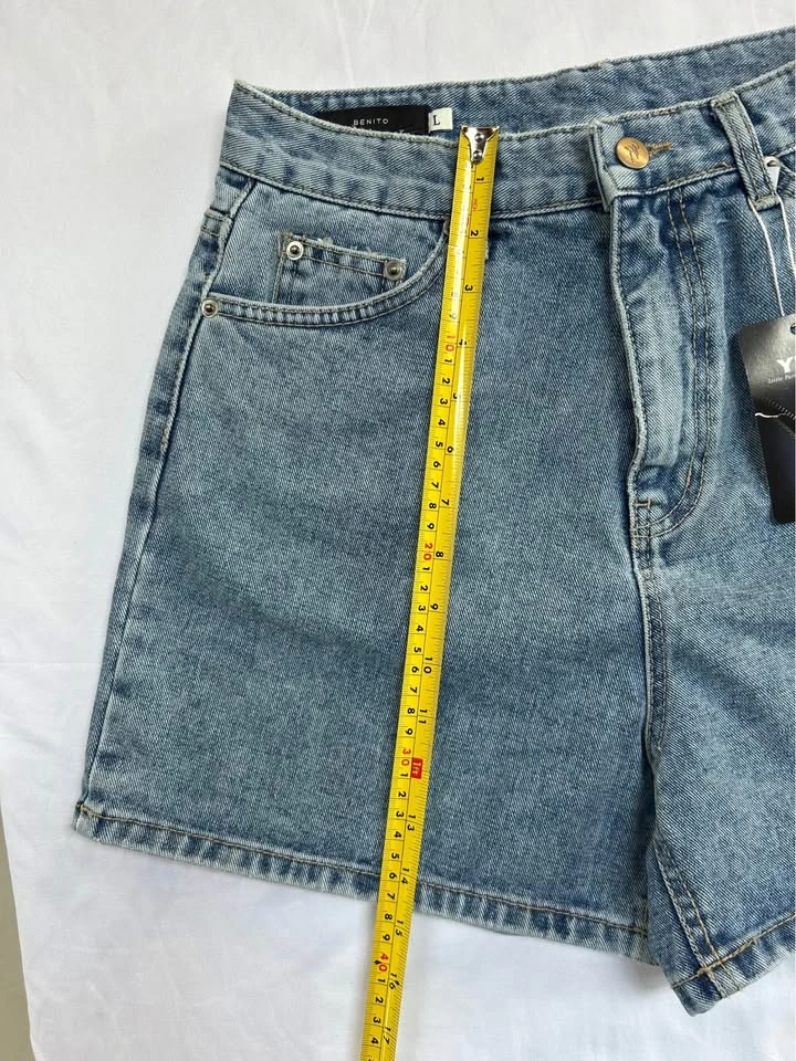 Brand new denim shorts By Benito - photo 3
