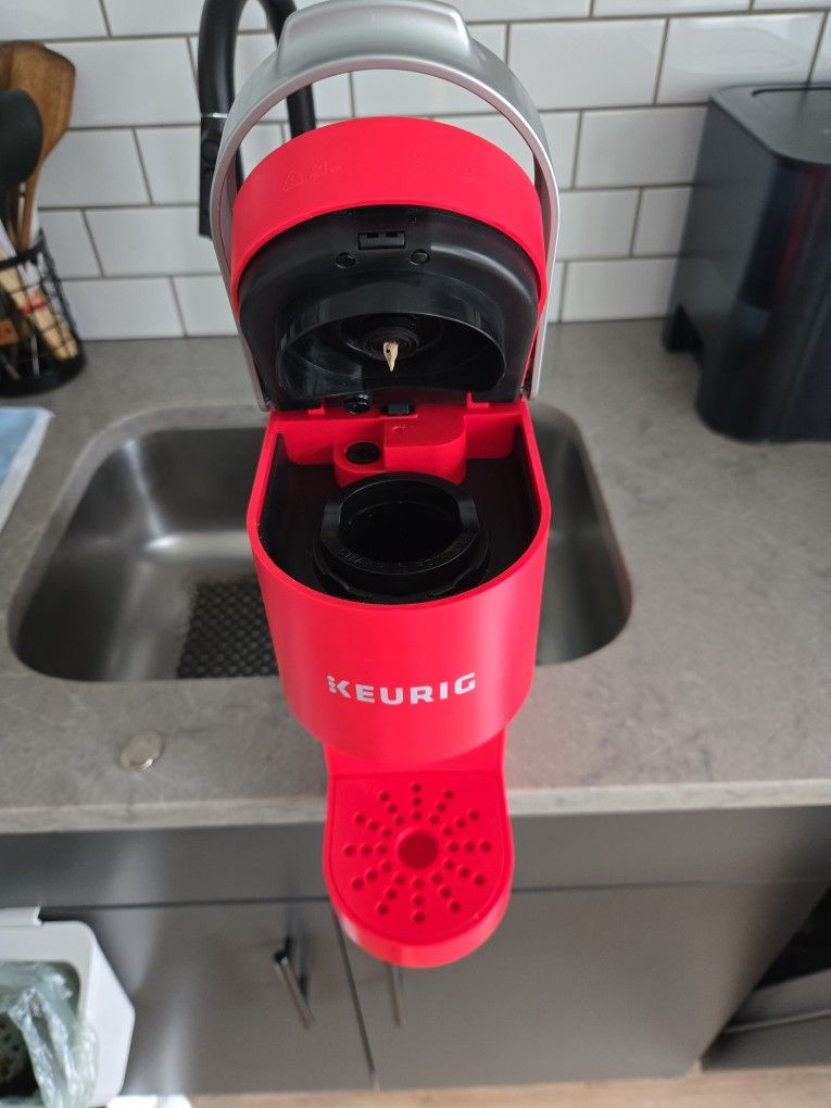 Keurig Coffee Maker - photo 2