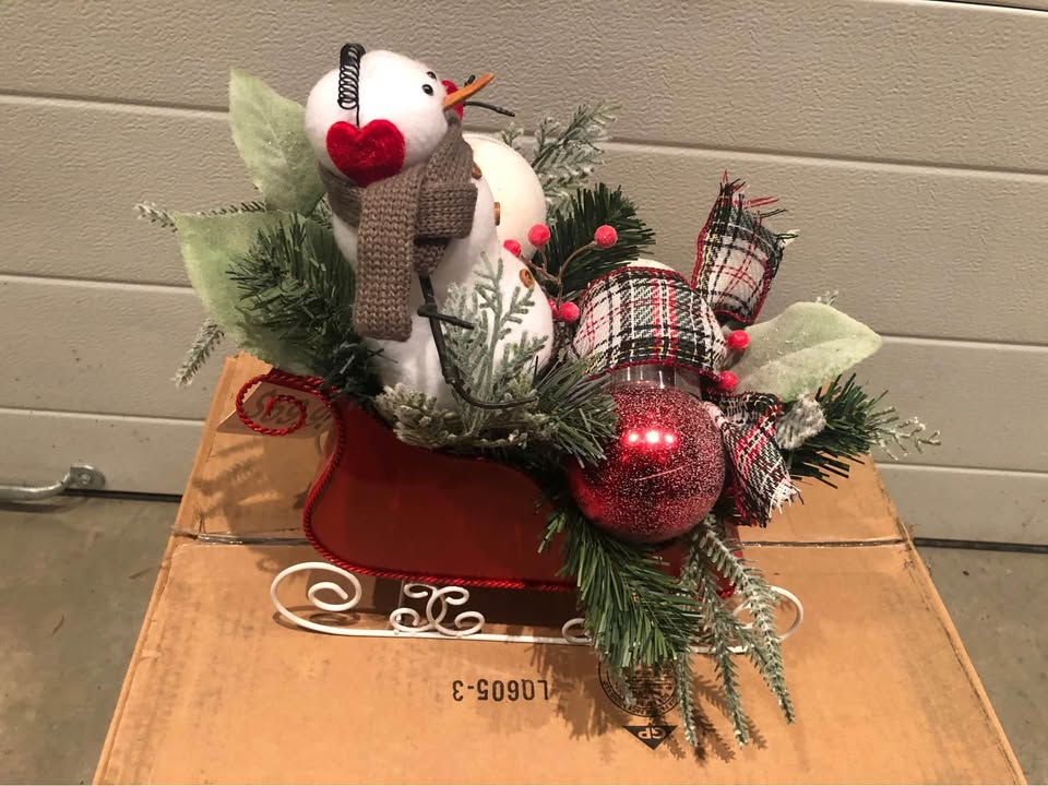 Christmas Designer Floral arrangement snowman in sleigh - photo 2