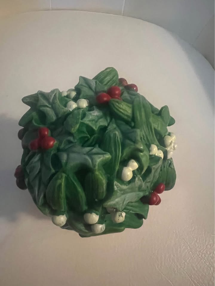 Christmas Ceramic Mistletoe Home Decor decoration - photo 5