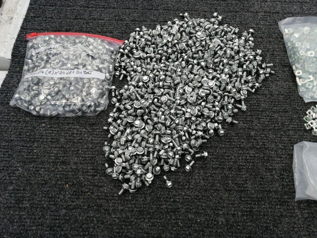 Bin Bolts c/w Poly Washer and Square Nut - photo 3