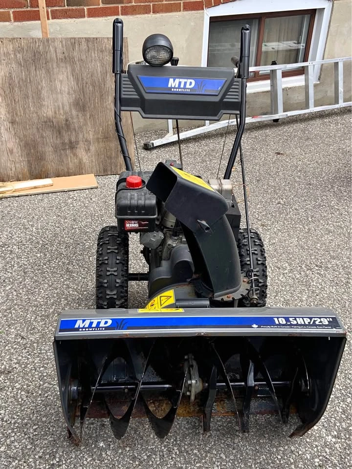 MTD Snowflite Snow Blower – 10.5 HP / 29”