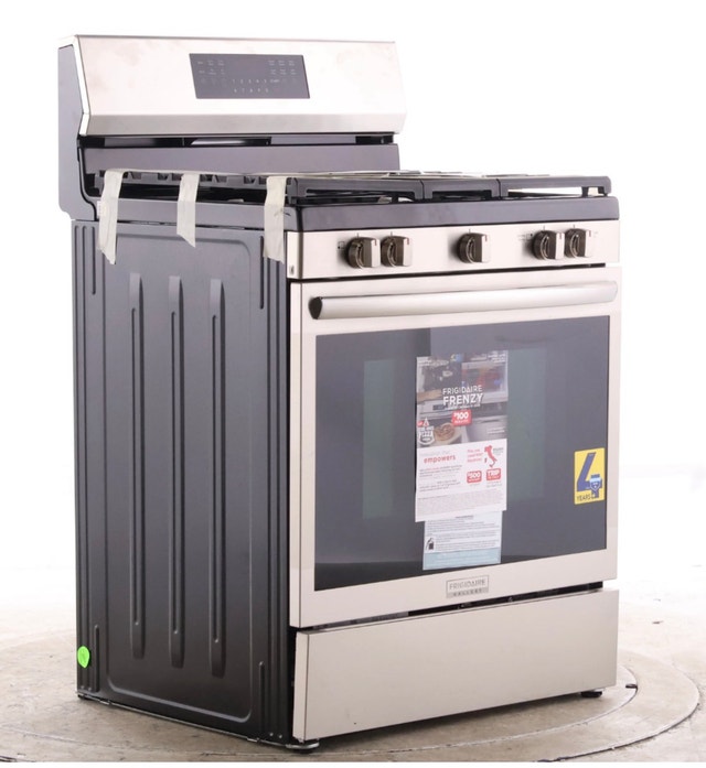 Frigidaire Gas Range 30" w/ Convection Oven - New - photo 2
