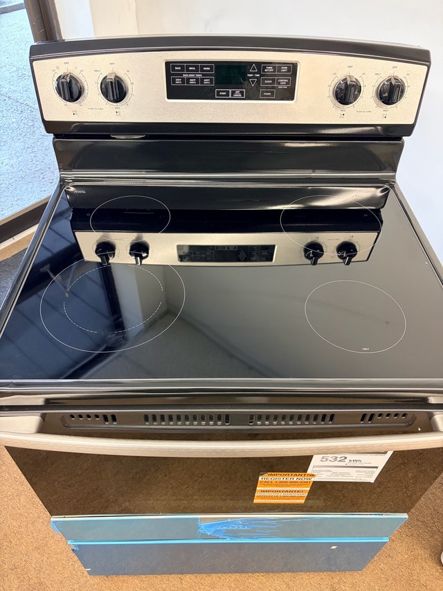 Like new Whirlpool Electric 30 inch wide range - photo 2