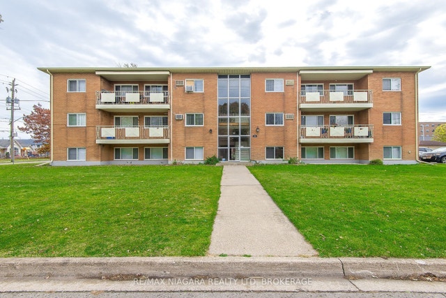 2 Beds 1 Bath Apt - 131 Third St, Welland July 1 - photo 2