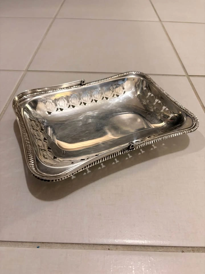 Vintage Yeoman Silver Plated Basket with Swing Handle - photo 3
